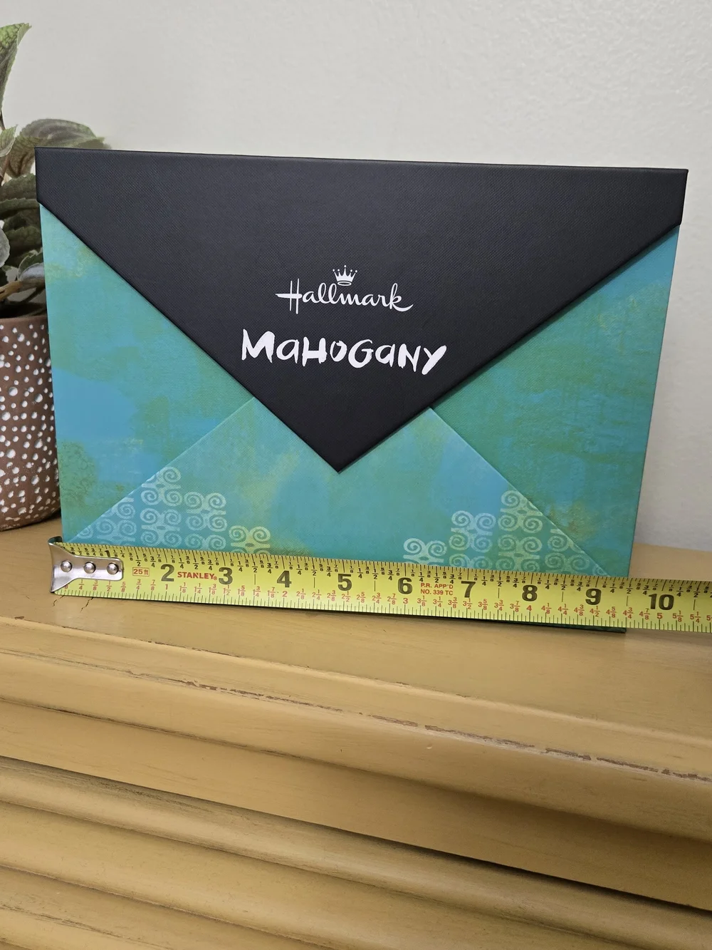 DaySpring/Hallmark Bundle Including Organizing Box, Cards. And Calendar. New.